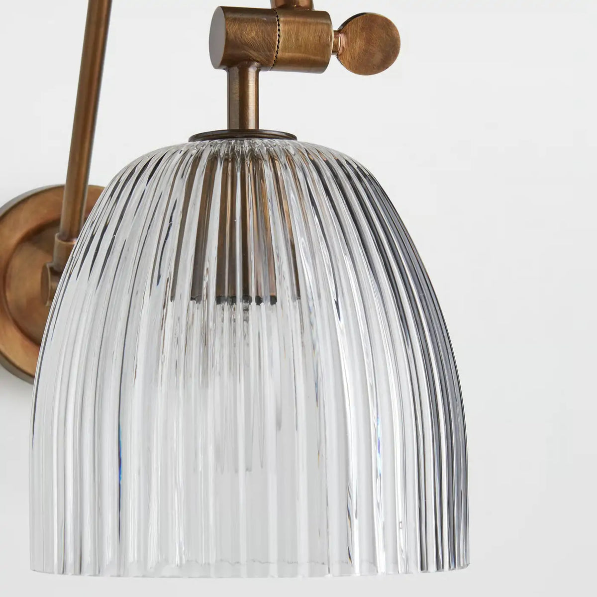 benny-wall-light- adjustable-arm