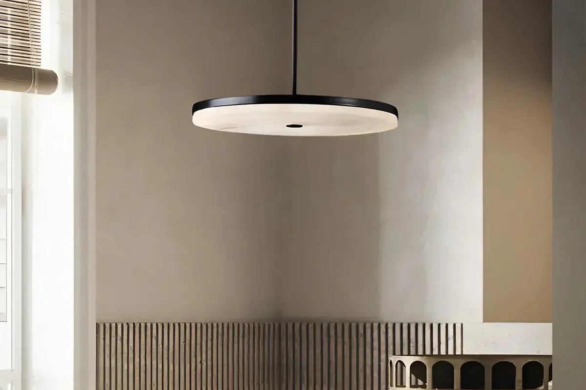 How to Choose Pendant Lights for a Kitchen Island