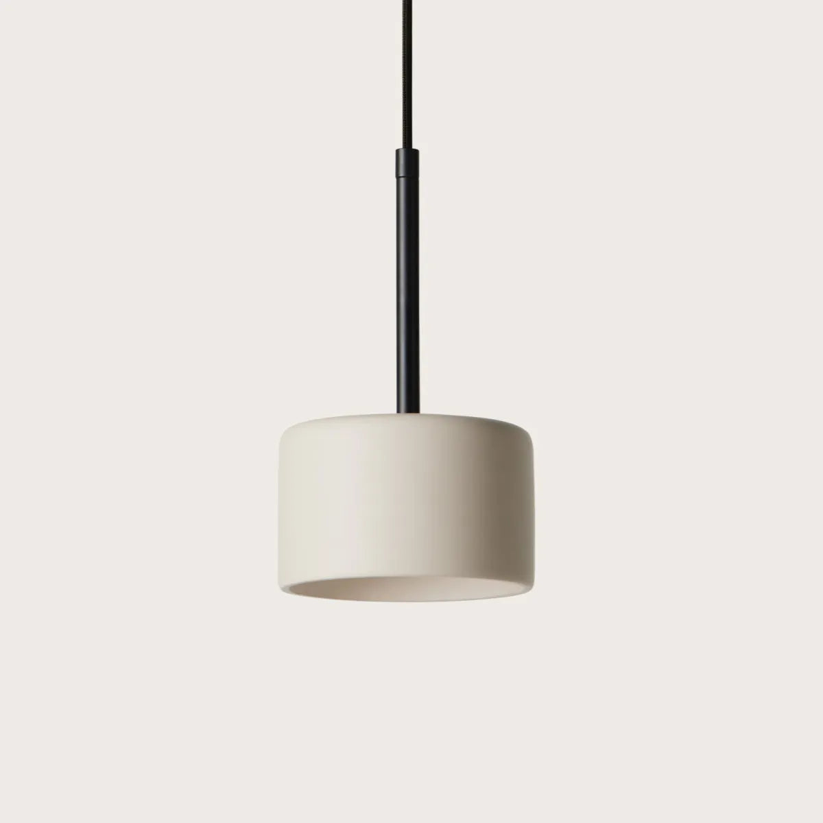 Alabaster Single Pendant – Natural Stone Pendant Light for Modern Homes