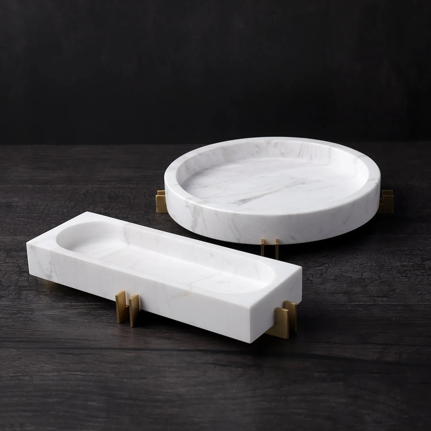 modern minimalist bathroom shelves