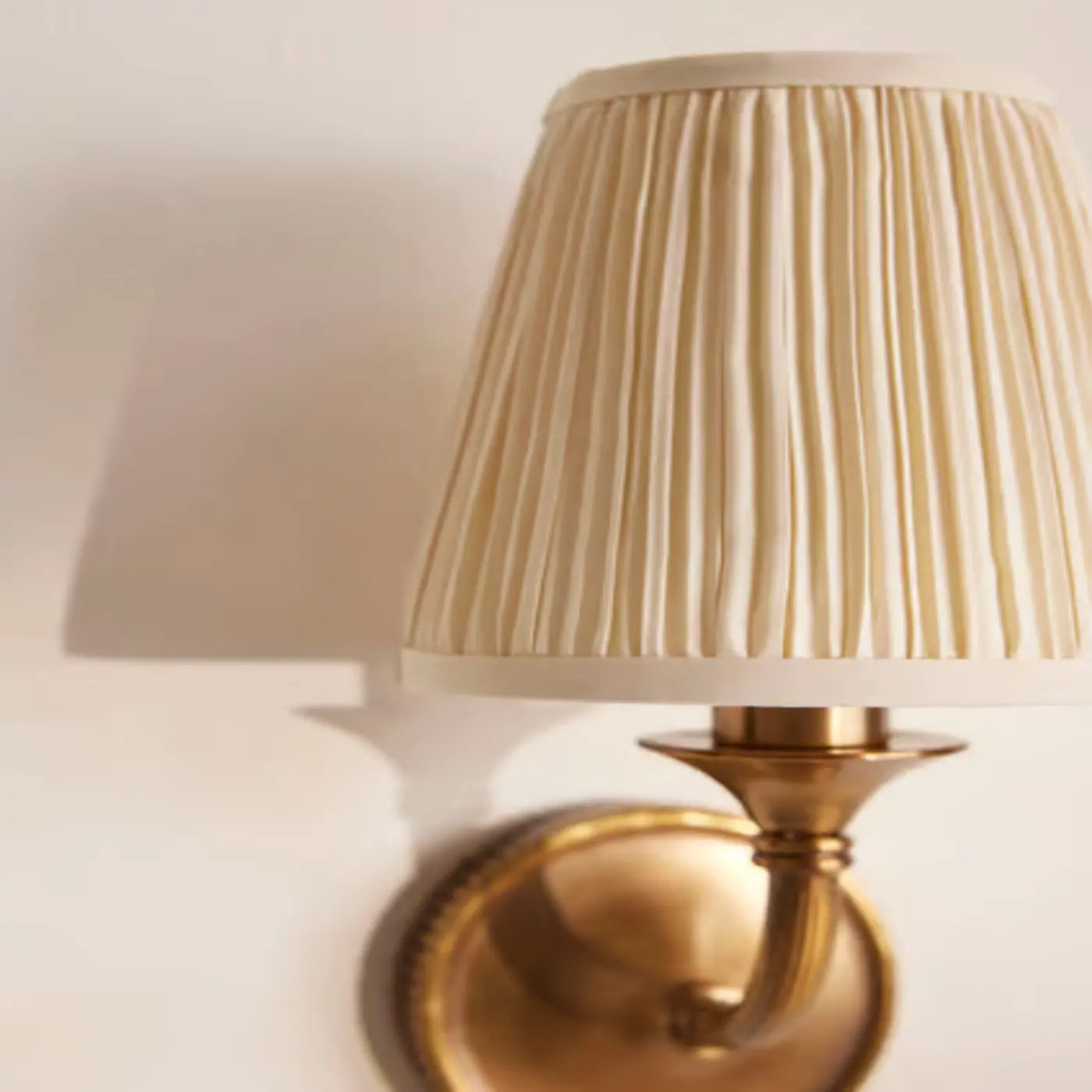 alexander-wall-light