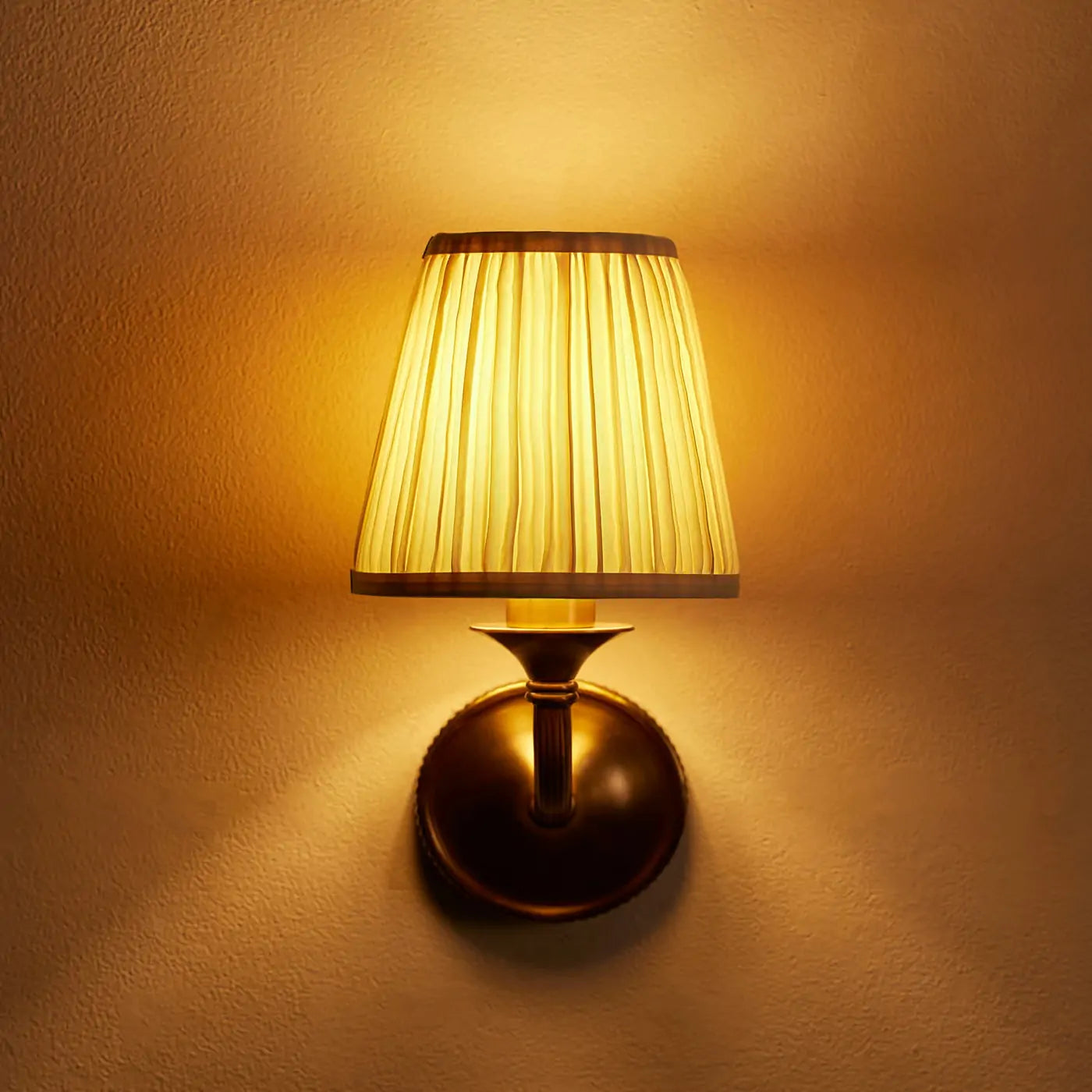 alexander-wall-light