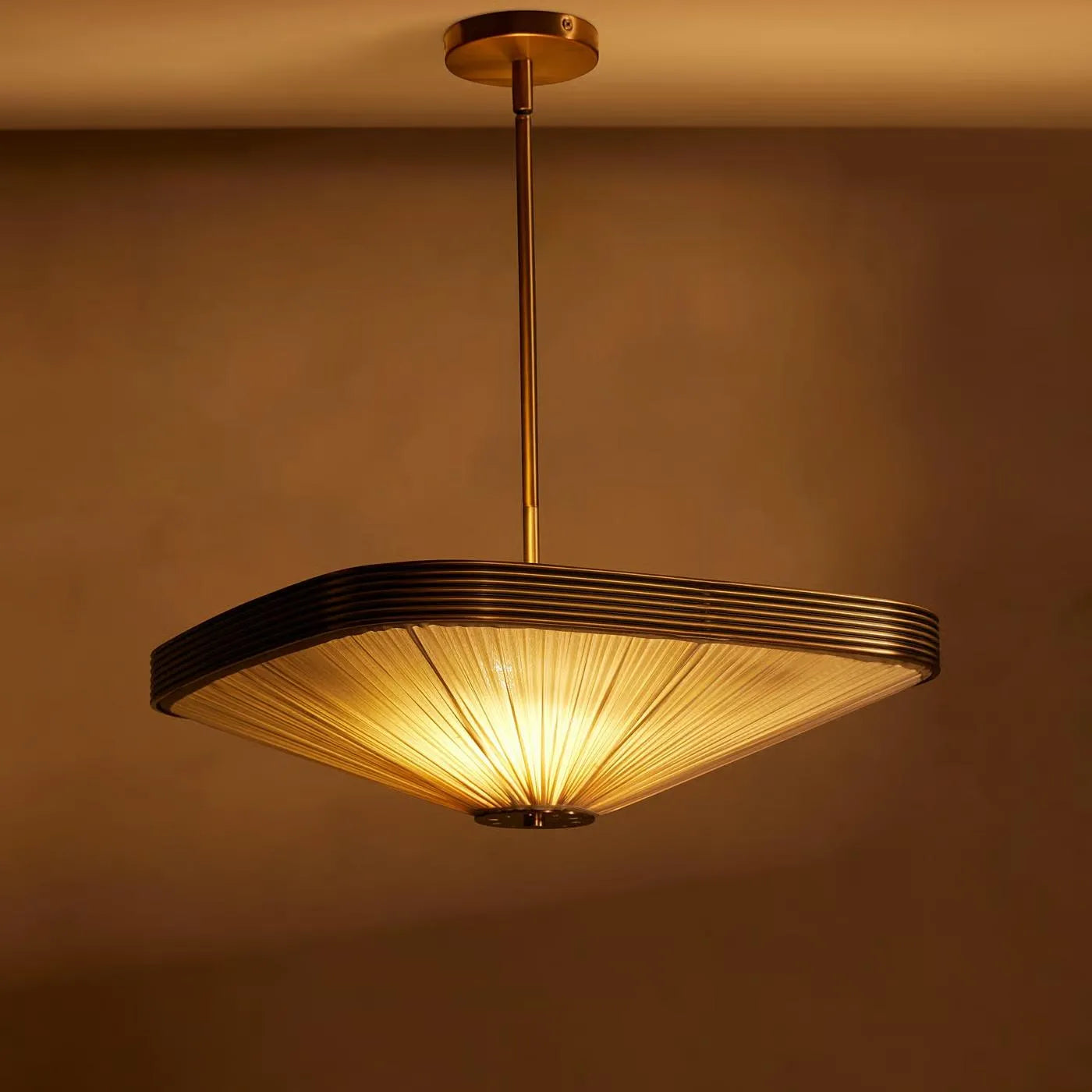 attlee_pendant