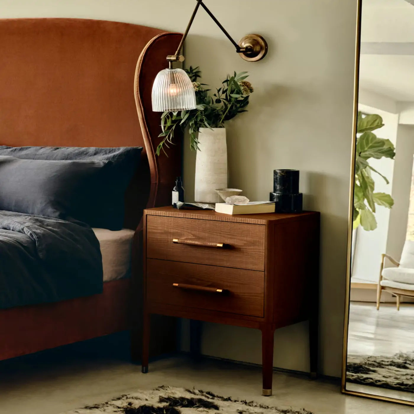 benny-wall-light- adjustable-arm