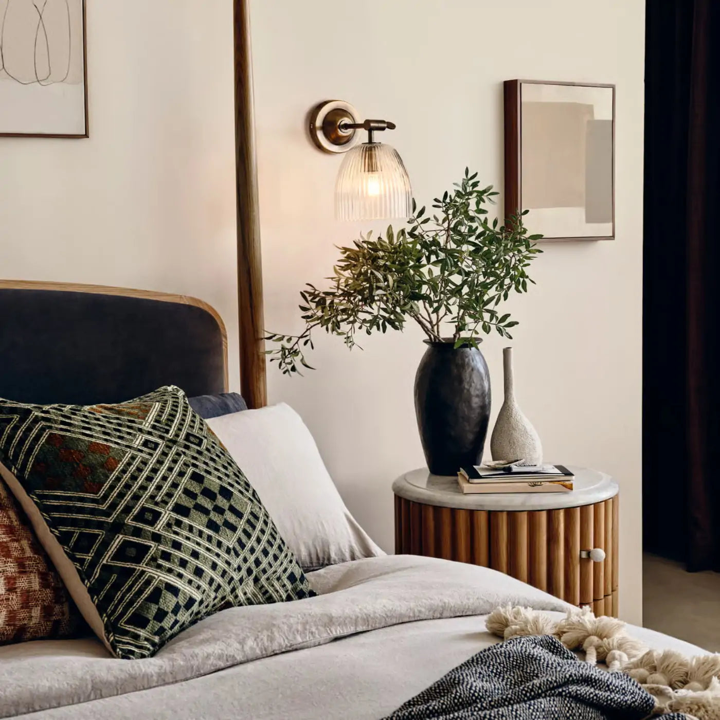 benny-wall-light-small