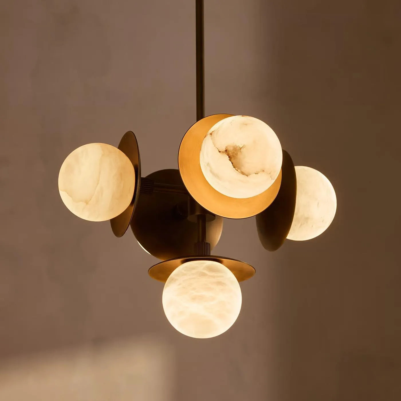 cara_pendant