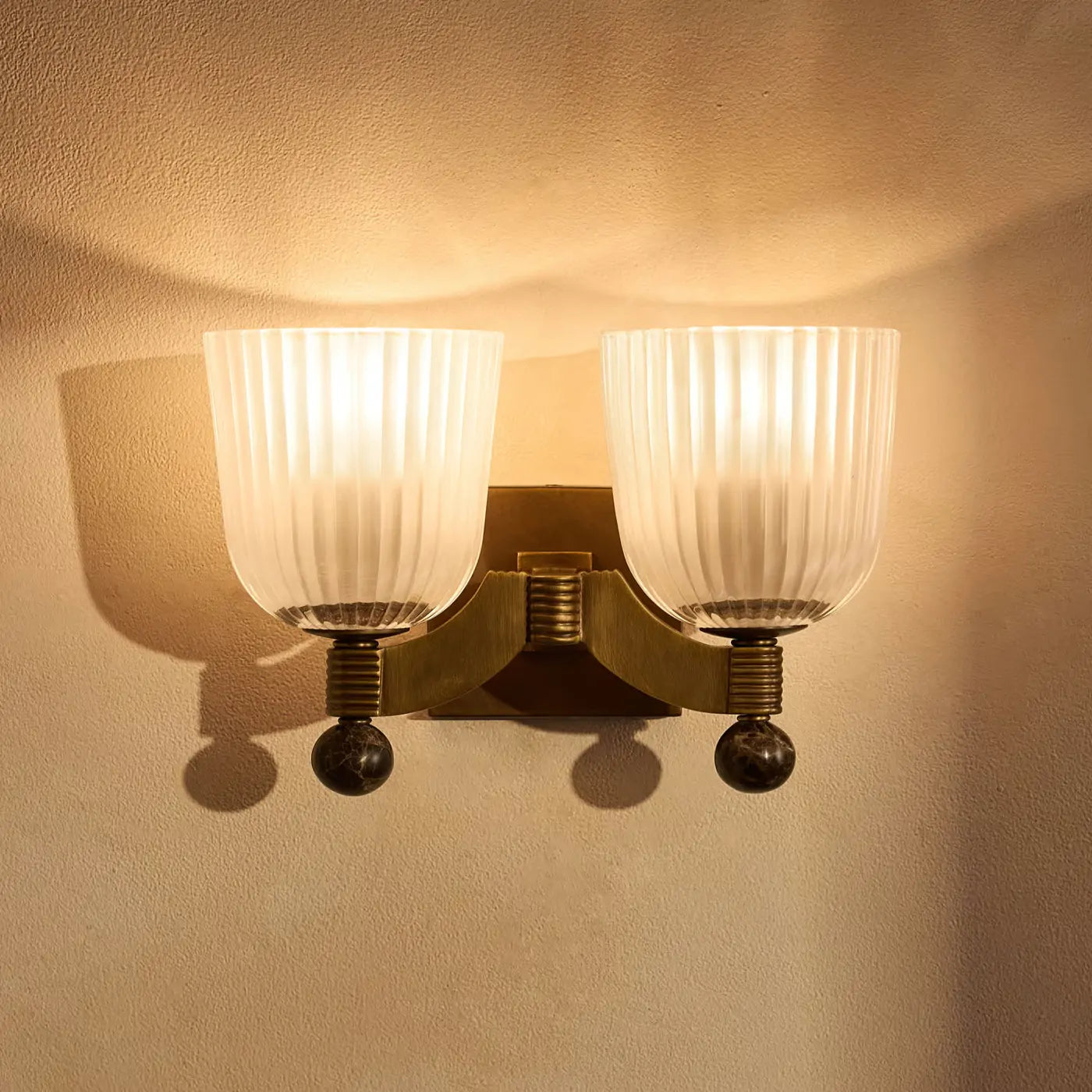 colette-wall-light