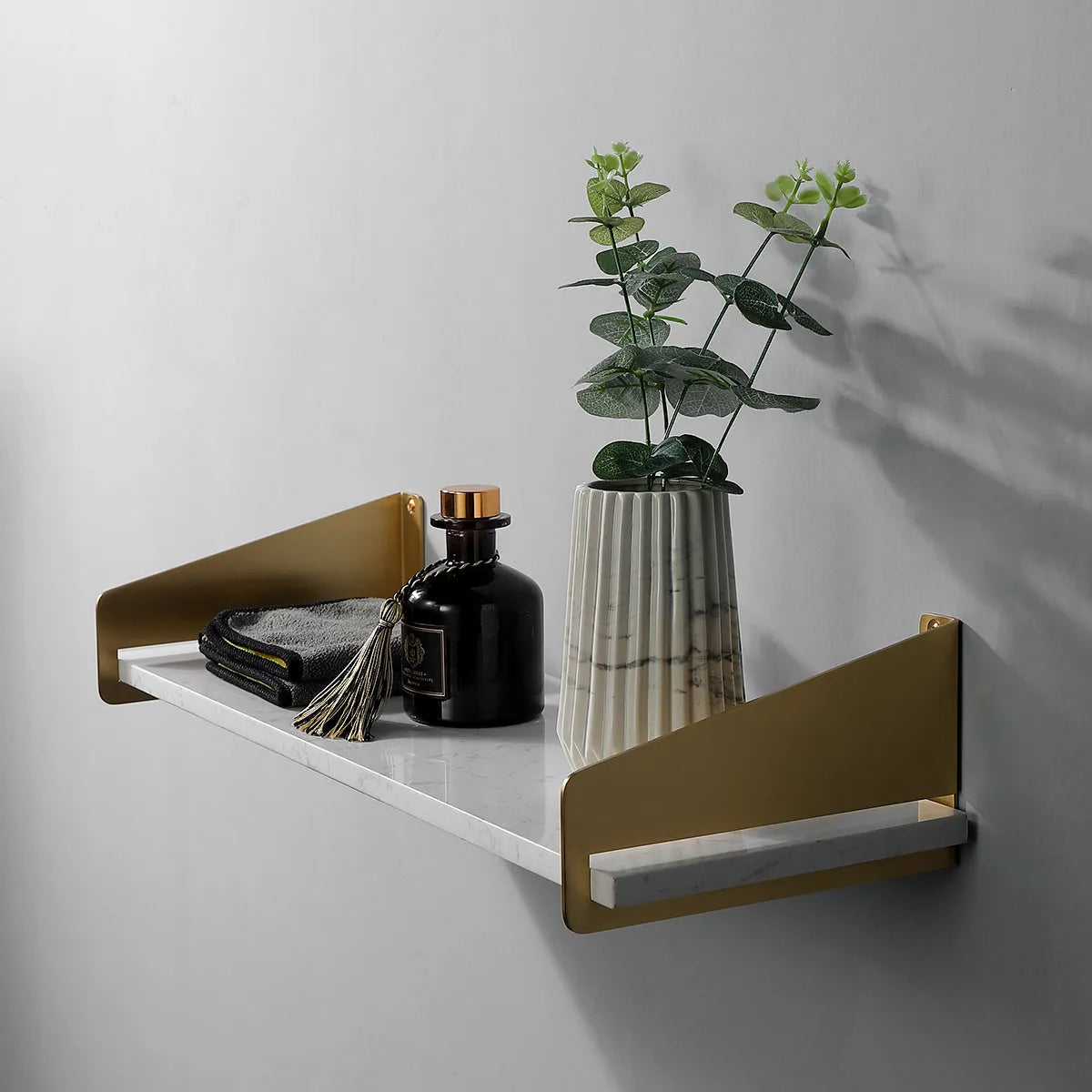 marble shelf features