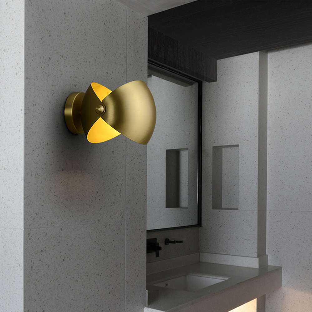 modern italian wall lamp