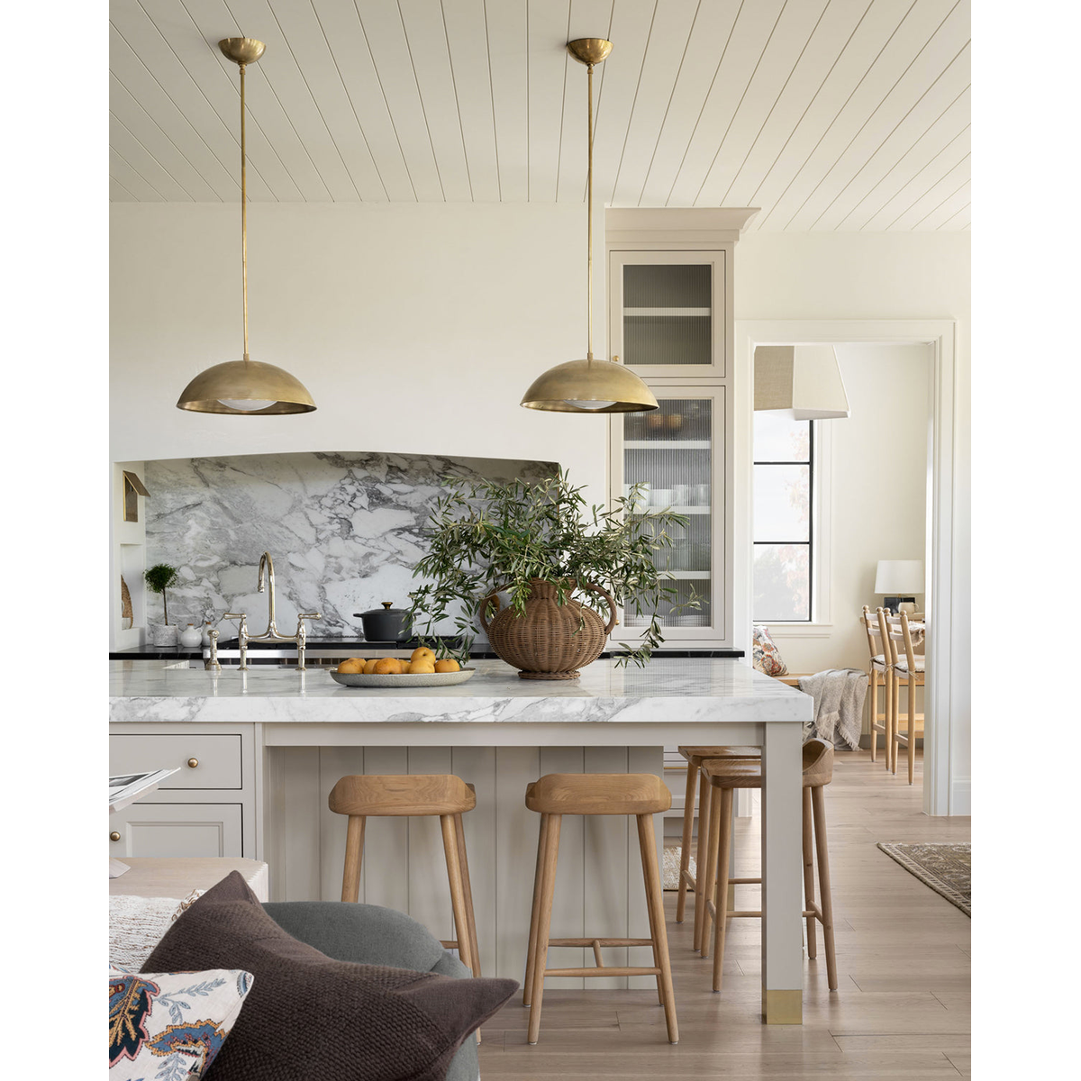 Aldorno Pendant Light – Modern Cluster Globe Pendant with LED