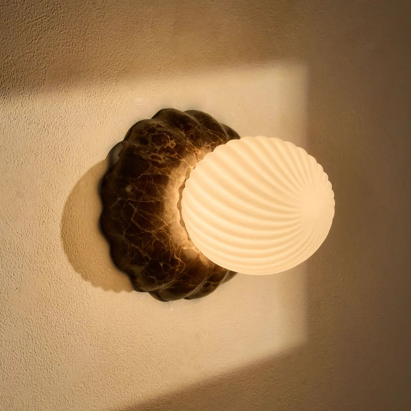 floria-wall-light
