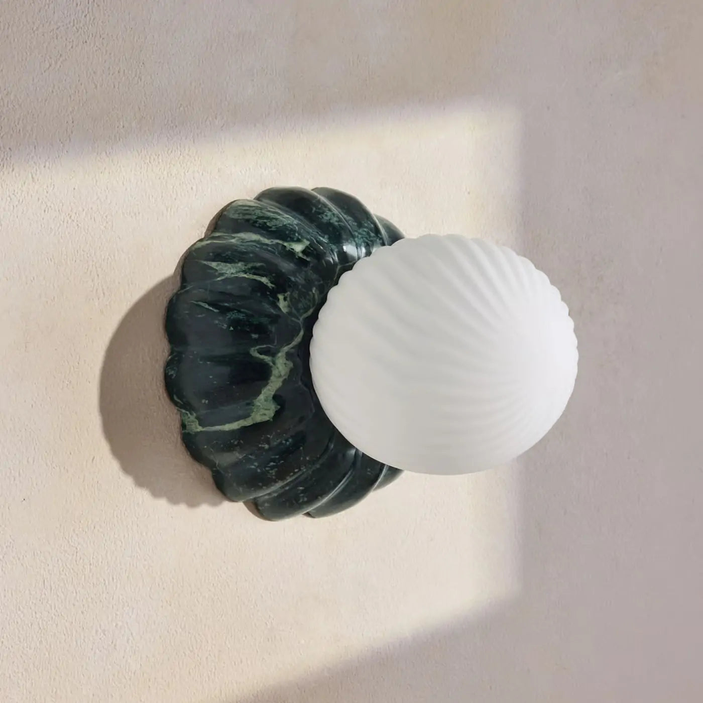 floria-wall-light