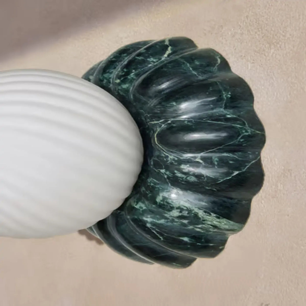 floria-wall-light