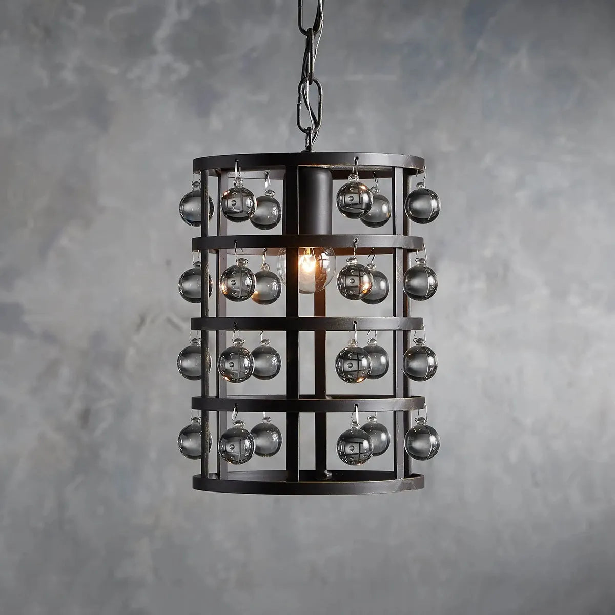 la cage pendant