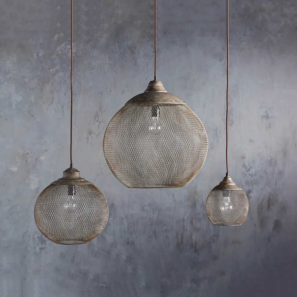 lanister mesh pendant