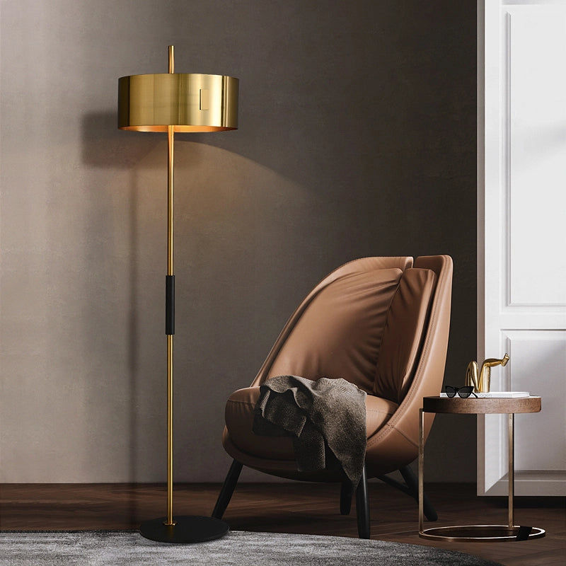 knurl floor lamp in brass