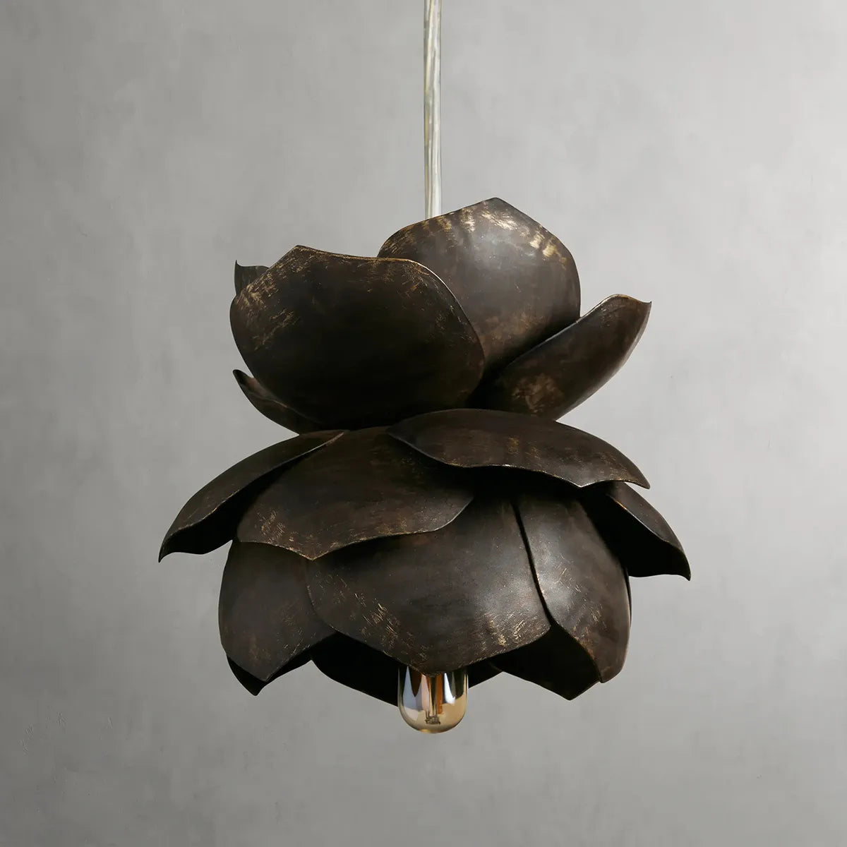 lorca pendant