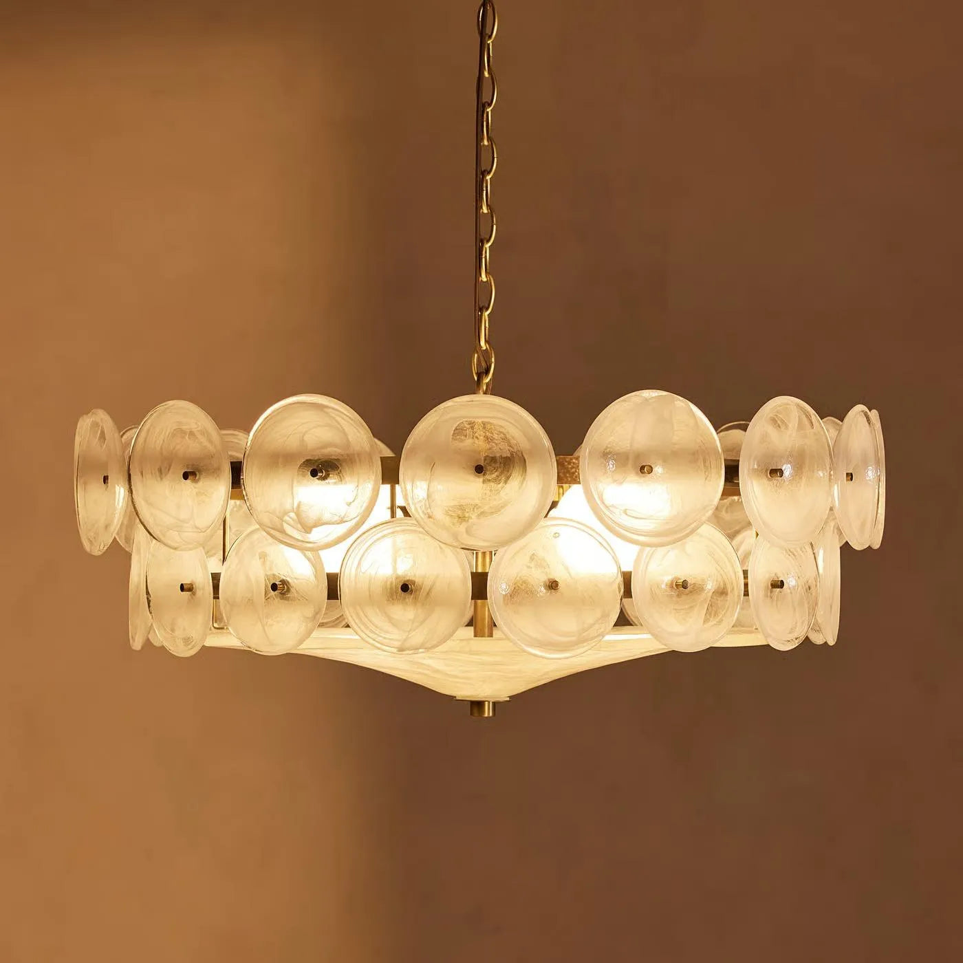 lorenzo_chandelier_milky_glass