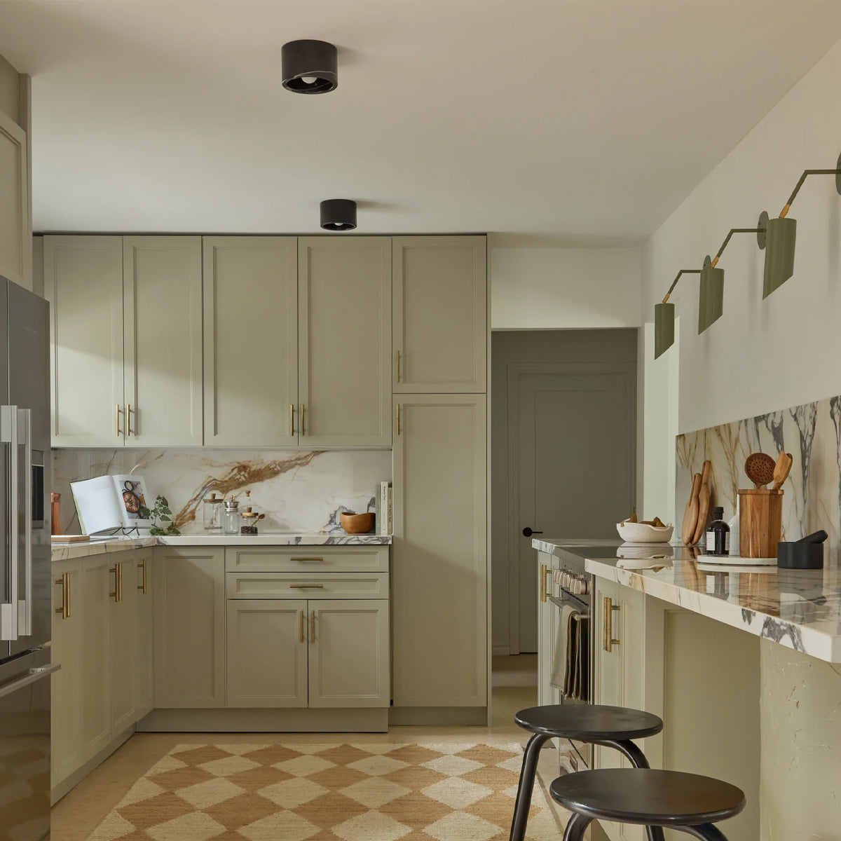 Loris Flush Mount