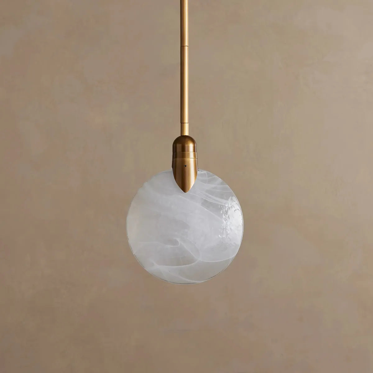 lyla single pendant