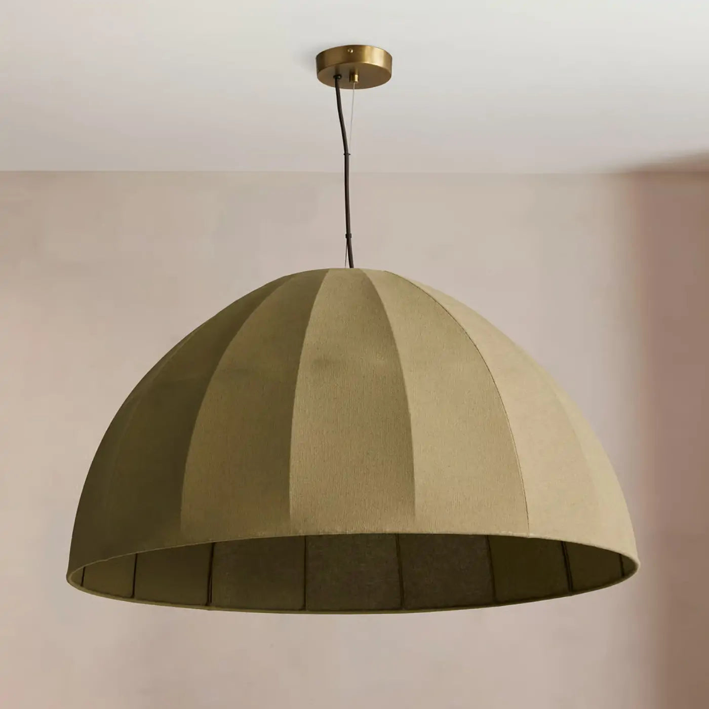 maris-pendant-olive