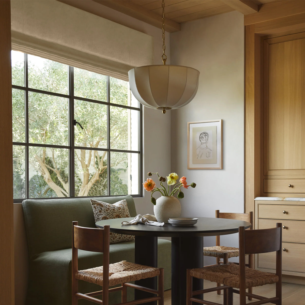 Meshelle Pendant — Open Metal Mesh Light with Warm Filtered Glow