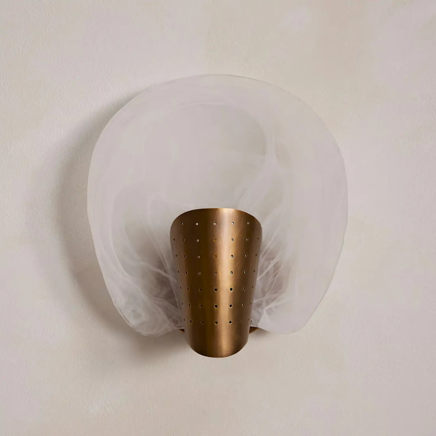 milos-wall-light