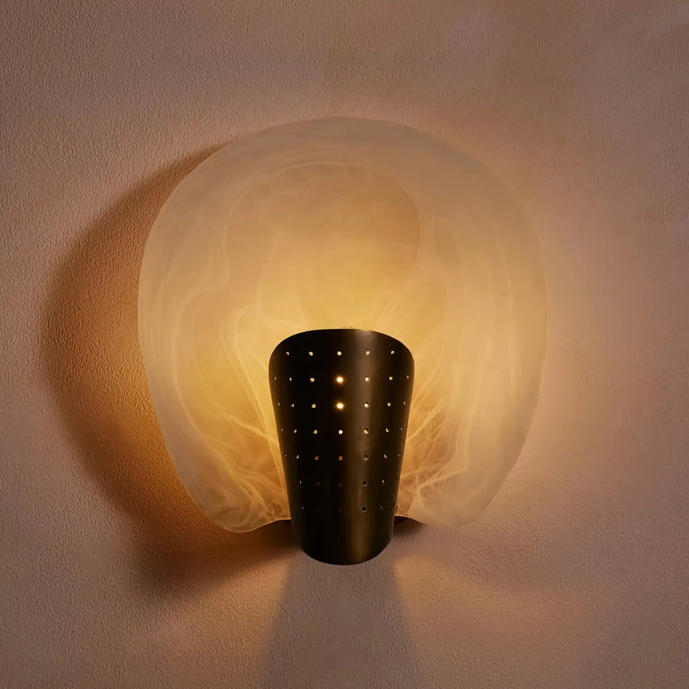 milos-wall-light