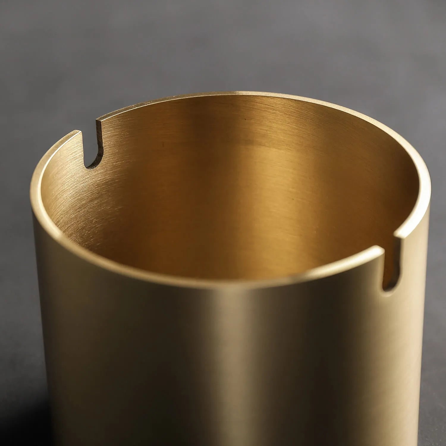 minimalist ashtray
