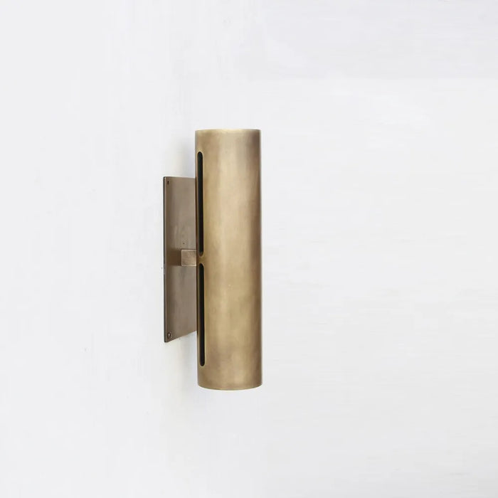 Vintage Brass Wall Lamp – Handcrafted Simple Solid Brass Lamp For Modern Interiors