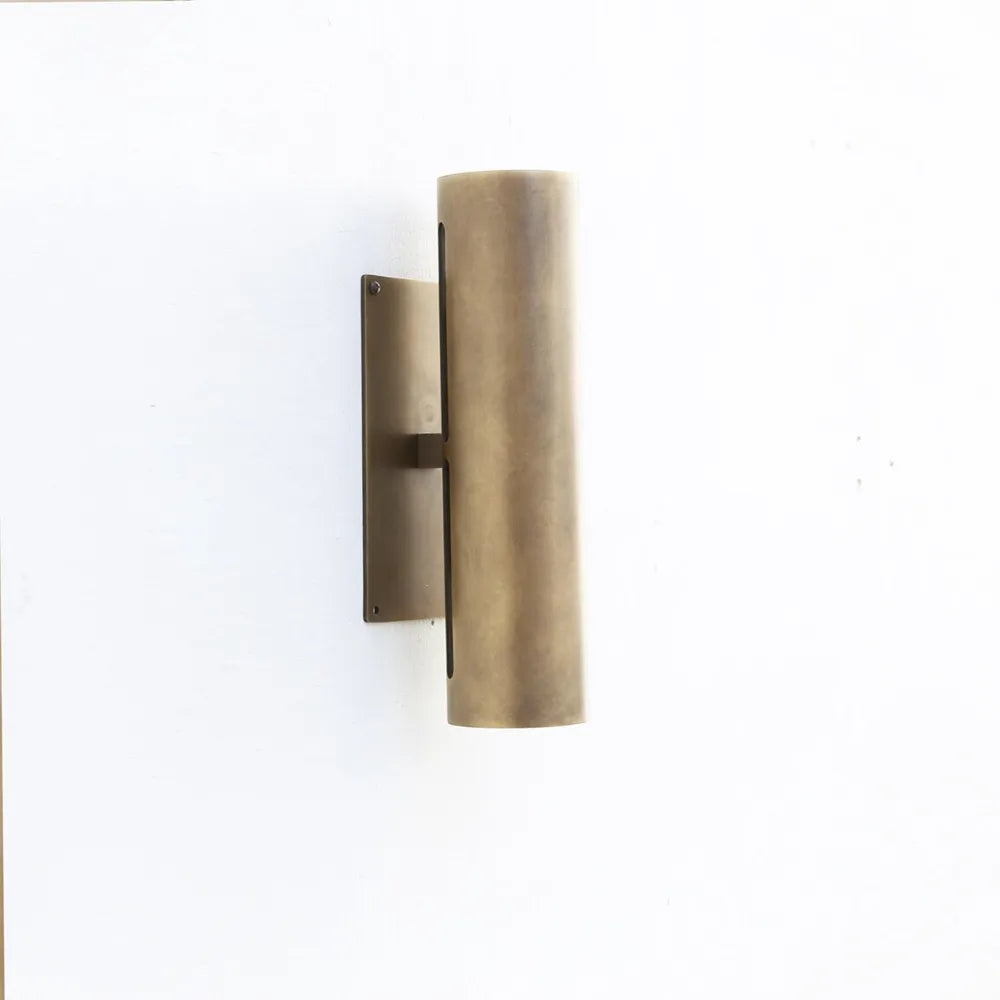 Vintage Brass Wall Lamp – Handcrafted Simple Solid Brass Lamp For Modern Interiors