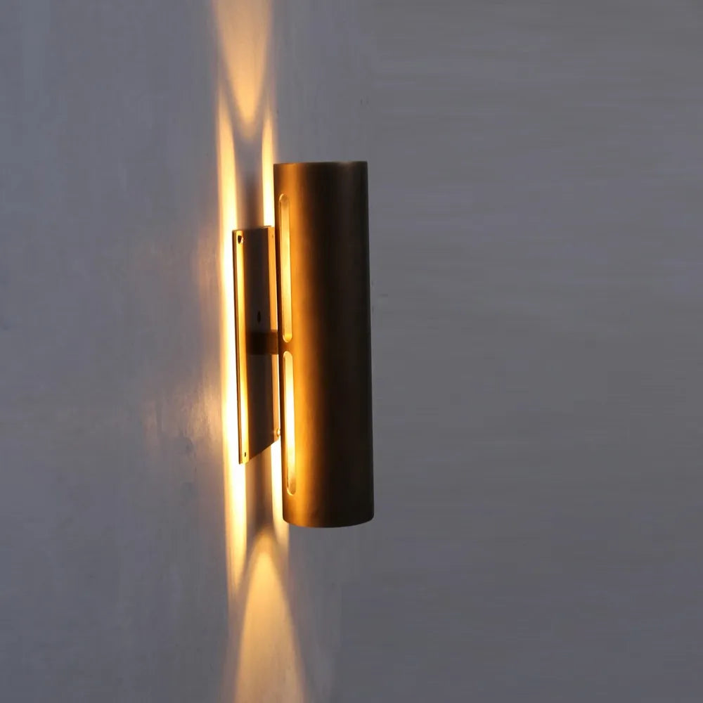 Vintage Brass Wall Lamp – Handcrafted Simple Solid Brass Lamp For Modern Interiors - View 3
