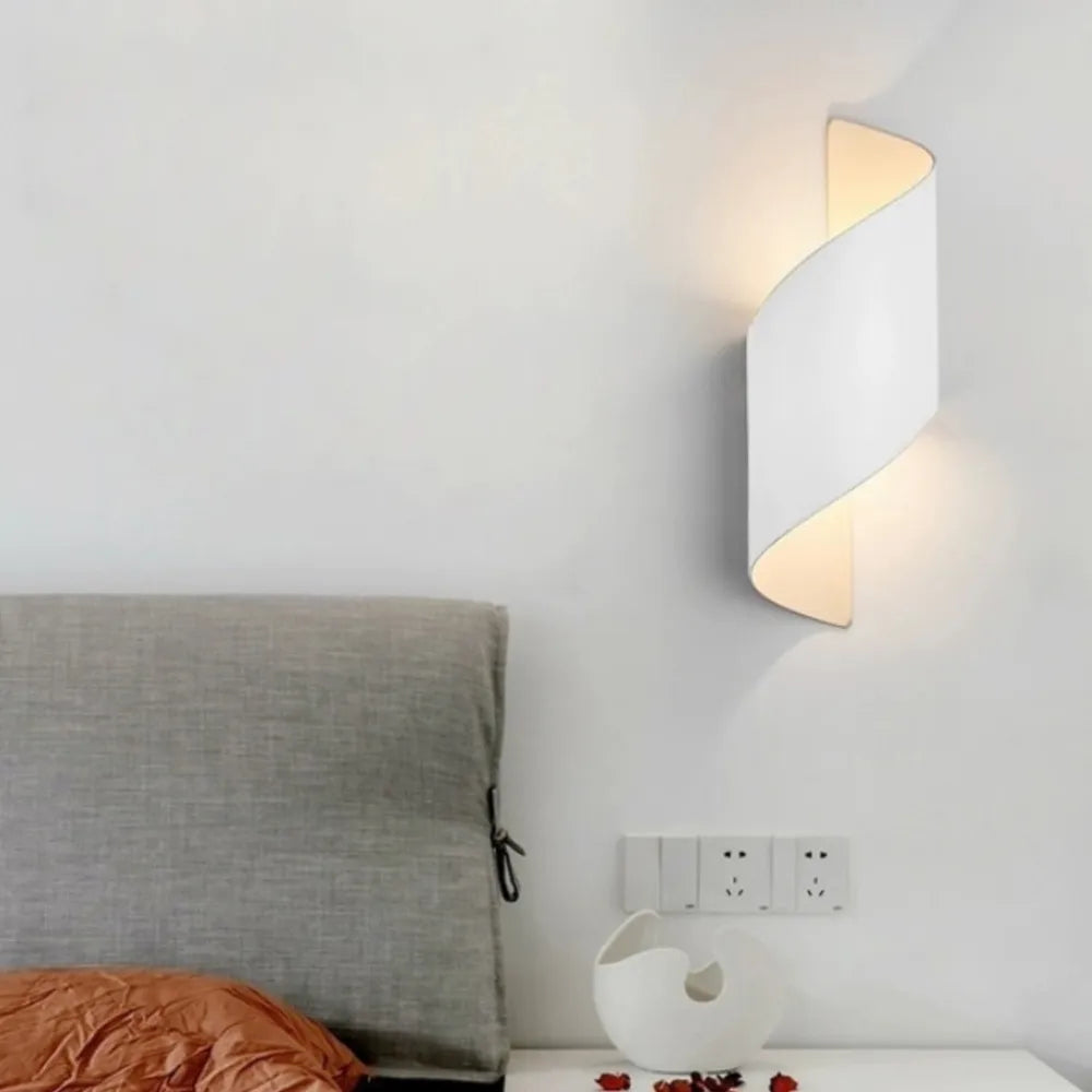 twist outdoor led sconce