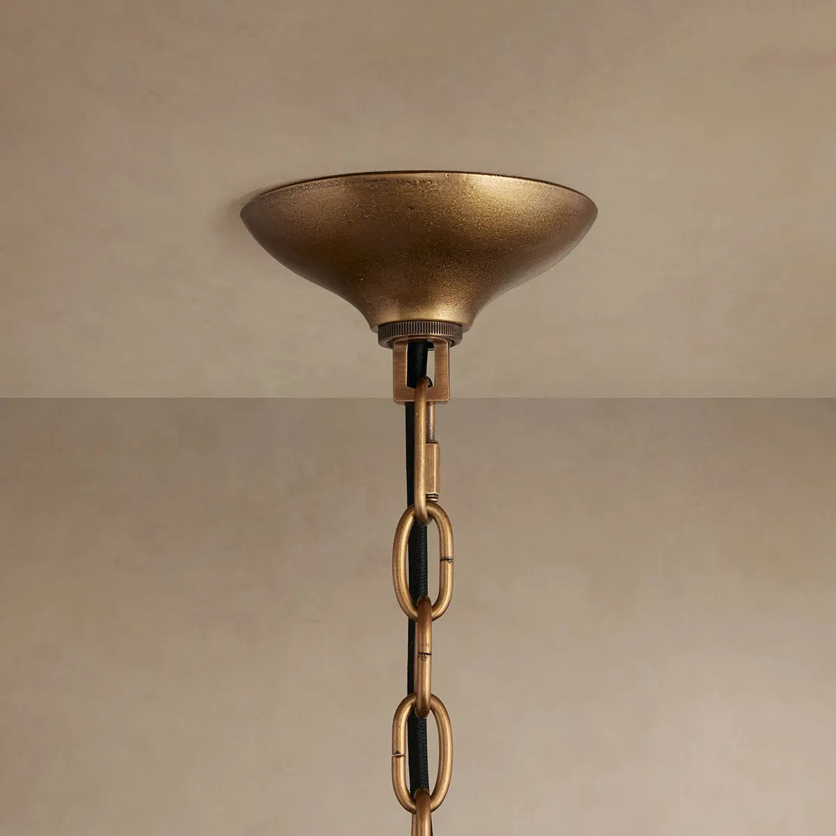 neve pendant