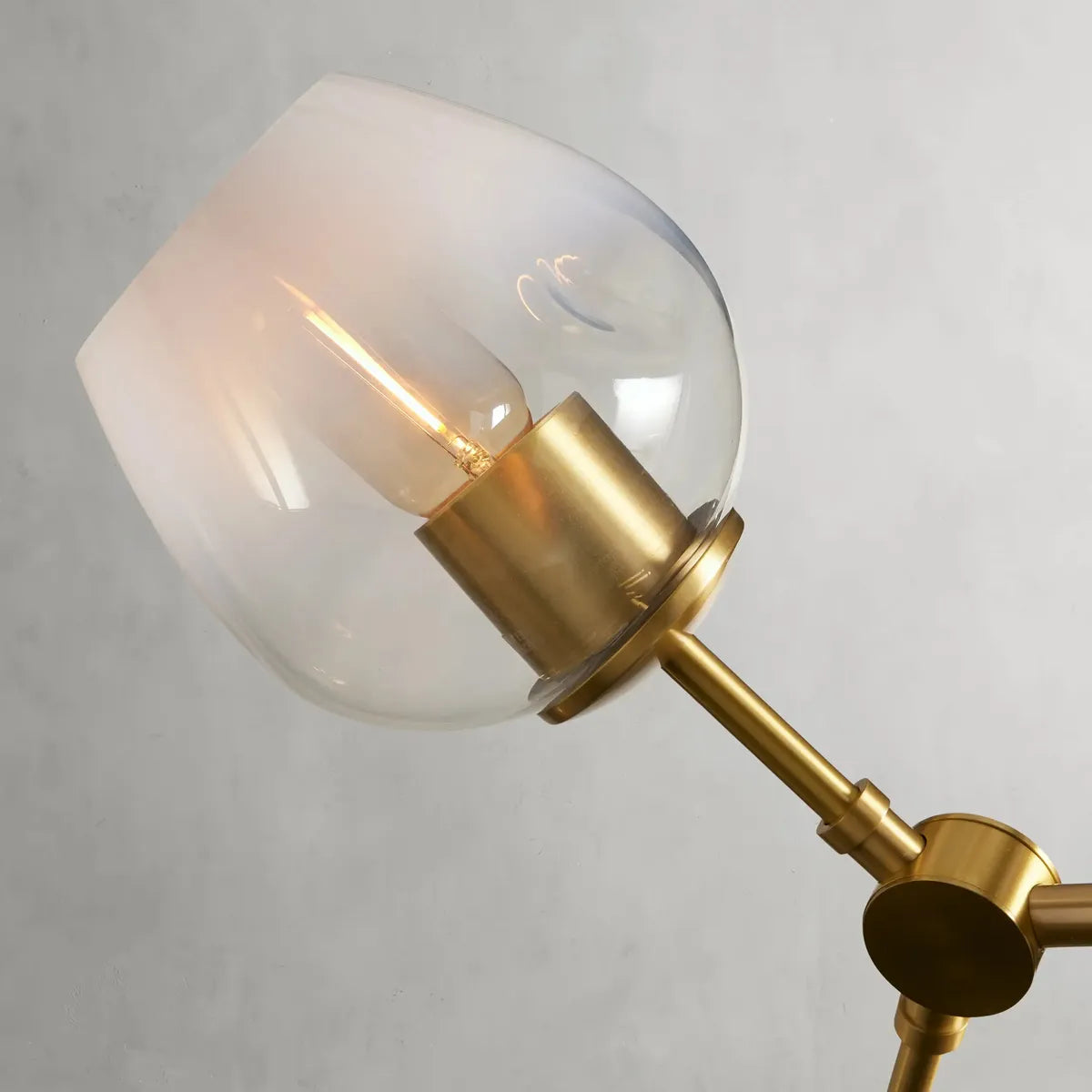 noella chandelier
