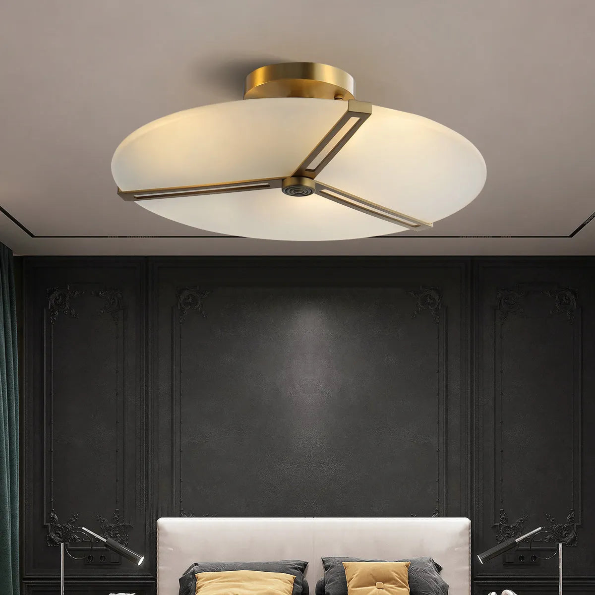 round ceiling lamp