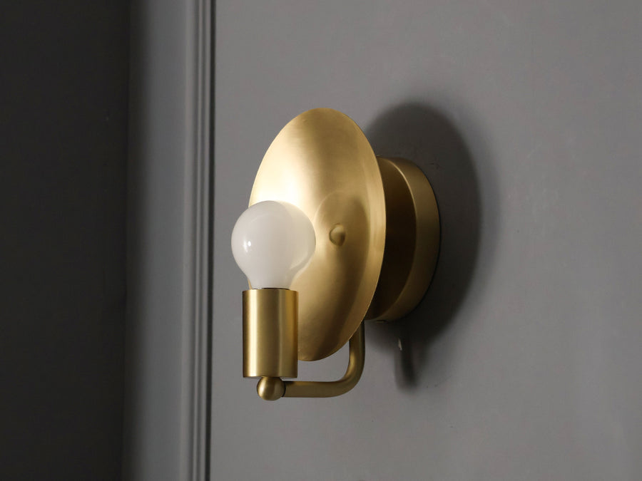 solid-brass-sconces-with-reflection-shade-03