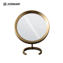 single decorative mirror