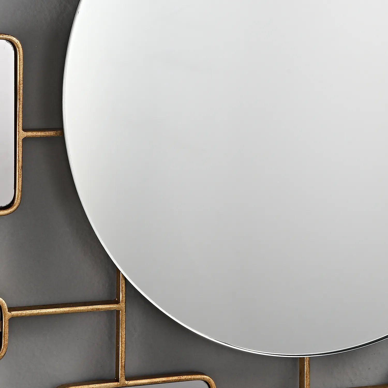 decorative minimalist mirror