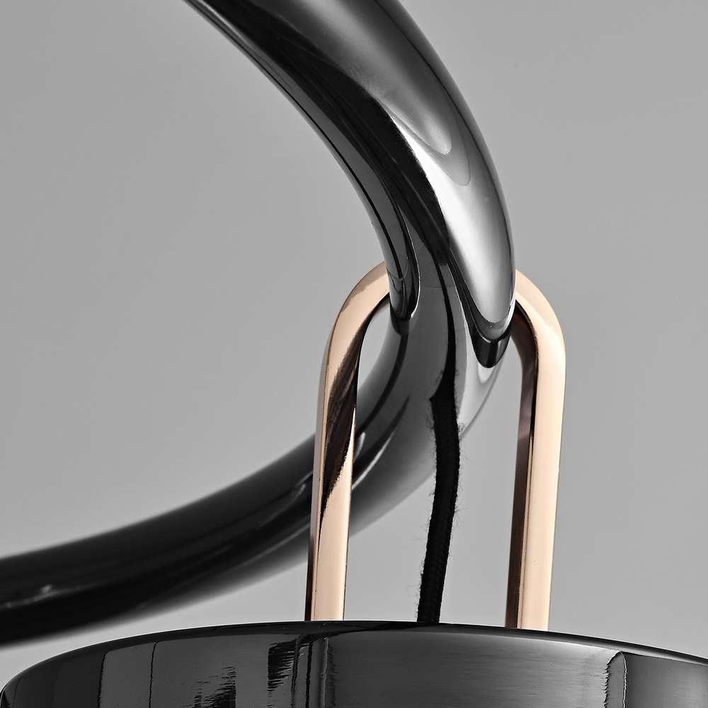black pendant light fixture