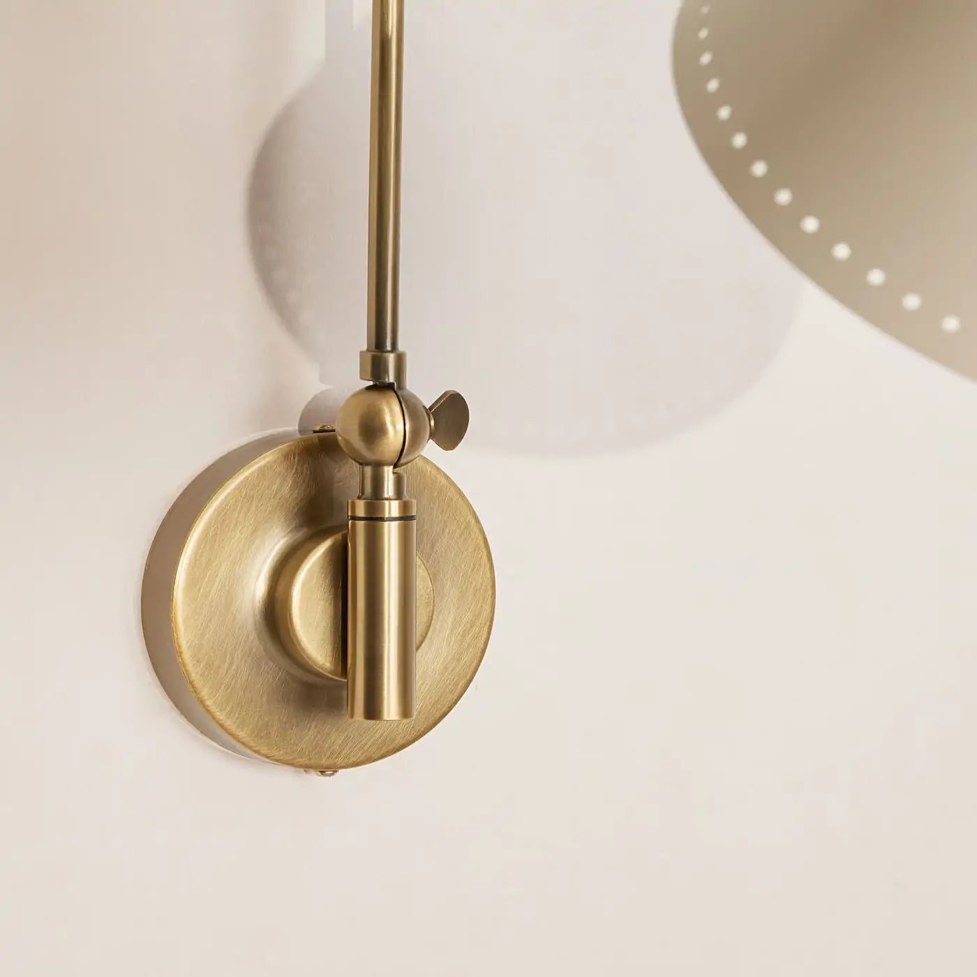 vincent-wall-light- cream-shade