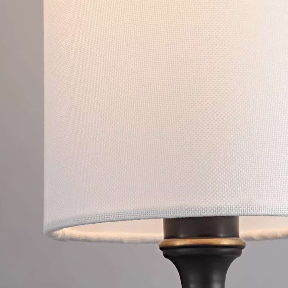 traditional style wall sconce